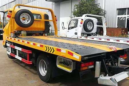 道路救援送油服务-汽车救援拖车汽车保养维修救援